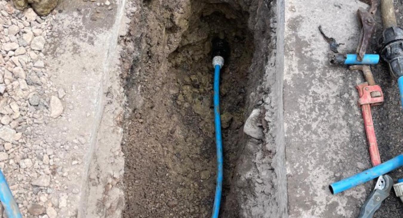 External water leak in Yeovil: Whose responsibility is it?  